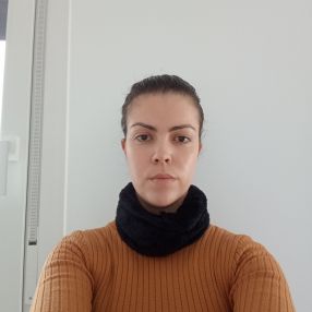 Alexandra, Niñera o canguro en Ayamonte