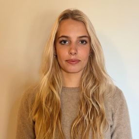 Chiara, Niñera o canguro en Campanet