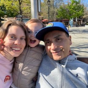 Simone, Familia en Sant Cugat del Vallès