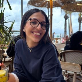 Fatima, Niñera o canguro en Sarral