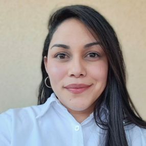 Zulimar, Niñera o canguro en El Molar