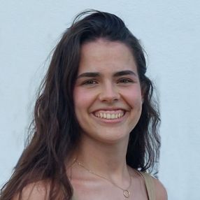 Olatz, Babysitter in Abadiano