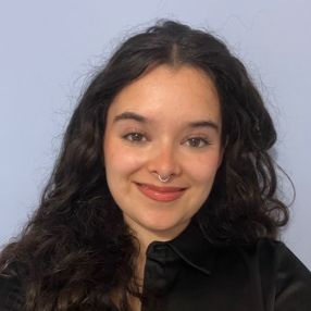 Najwa, Babysitter in Palau-solità i Plegamans