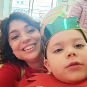 María Ángeles, Niñera o canguro en Tudela