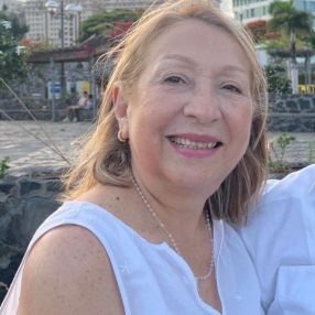 Antonietta, Babysitter in Güimar