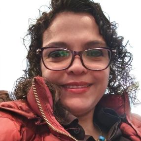 Yoli, Niñera o canguro en Monóvar