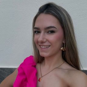 Desiree, Niñera o canguro en Villacañas