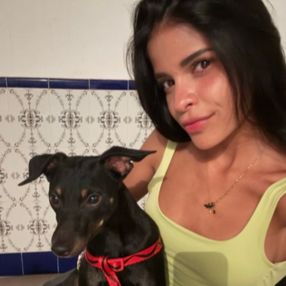 Irati, Niñera o canguro en Santurtzi