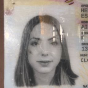 Ainhoa, Niñera o canguro en Ribarroja de Turia