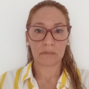 Maria, Niñera o canguro en Dos Hermanas