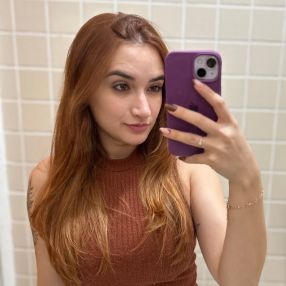 Janyne Larissa, Babysitter in Gandia