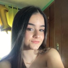 Lucia, Niñera o canguro en Méntrida