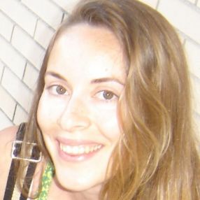 JUDIT, Babysitter in Torredembarra