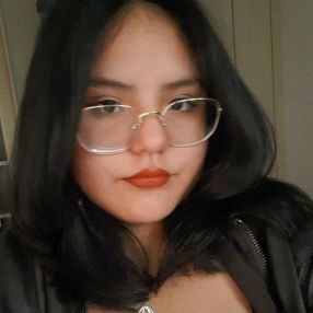 Sofía Mercedes, Babysitter in Amurrio