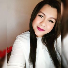 Roxana, Babysitter in Gelves