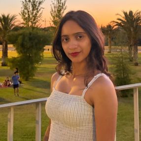 Lissy, Babysitter in Villabona