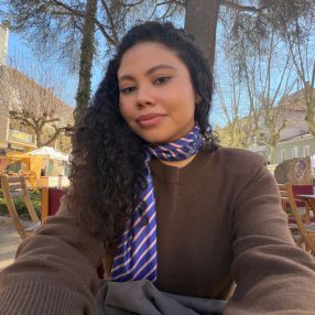 Alejandra, Niñera o canguro en Sant Hilari Sacalm