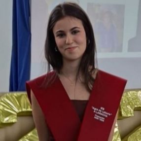Sofía, Niñera o canguro en A Laracha