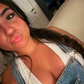 Alejandra, Niñera o canguro en Lardero