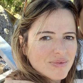Leyre, Niñera o canguro en El Escorial