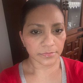 Karla, Babysitter in Mondragón