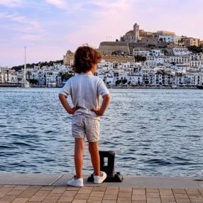 Berta, Familia en Ibiza