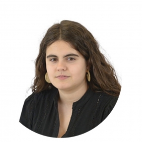 Irati, Niñera o canguro en Estella