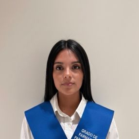 Celeste Nicole, Niñera o canguro en Colmenarejo