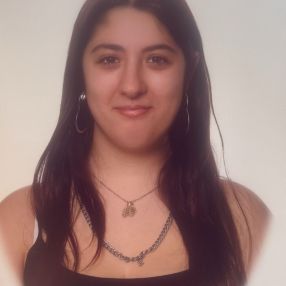 Raquel, Niñera o canguro en Yebes