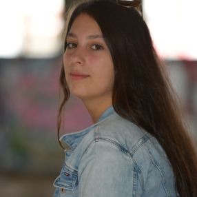 Alicia, Niñera o canguro en Cassà de la Selva
