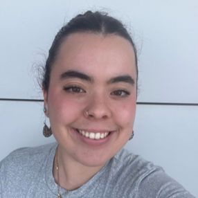 Maialen, Babysitter in Lezo