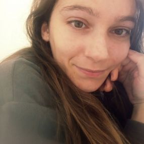 Marta, Babysitter in El Vendrell