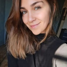Carla Alejandra Estefania, Niñera o canguro en Torre de Benagalbón