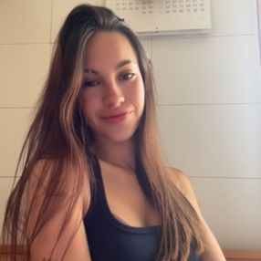 Aitana, Babysitter in Beriáin