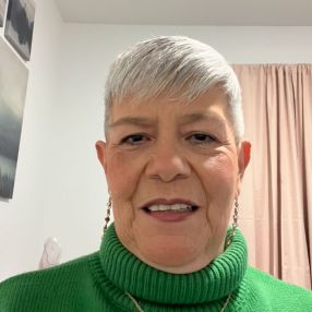Mary, Babysitter in La Granada