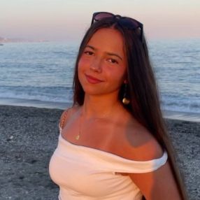 Alba, Niñera o canguro en Cenes de la Vega