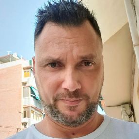 Antonio jose, Familia en Benidorm