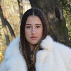 Paula, Niñera o canguro en Vallirana