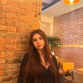 Mirella, Niñera o canguro en Martorelles