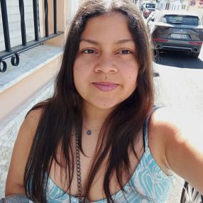 Lizeth, Niñera o canguro en Espartinas