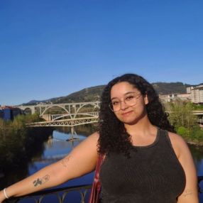 Marcela, Niñera o canguro en Ribeira