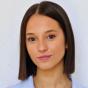 Alba, Babysitter in Villafranca de los Barros