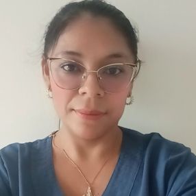 Yessenia, Babysitter in Torrelavega