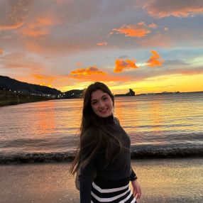 Leire, Niñera o canguro en Mimetiz
