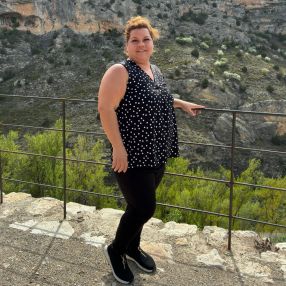Anilyn, Niñera o canguro en Teruel