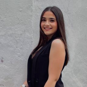 Paola, Niñera o canguro en Valencina de la Concepción