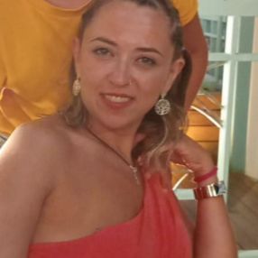 Maribel, Niñera o canguro en Lucena