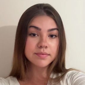 Adriana, Niñera o canguro en Punta Umbría