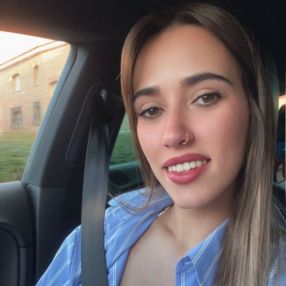 Yoana, Babysitter in Santa Olalla