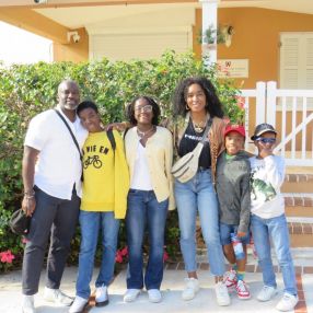 Nzinga, Family in Cádiz